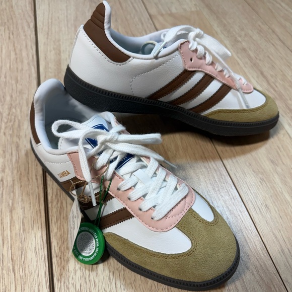 adidas Shoes - NWT Adidas Sambas Custom